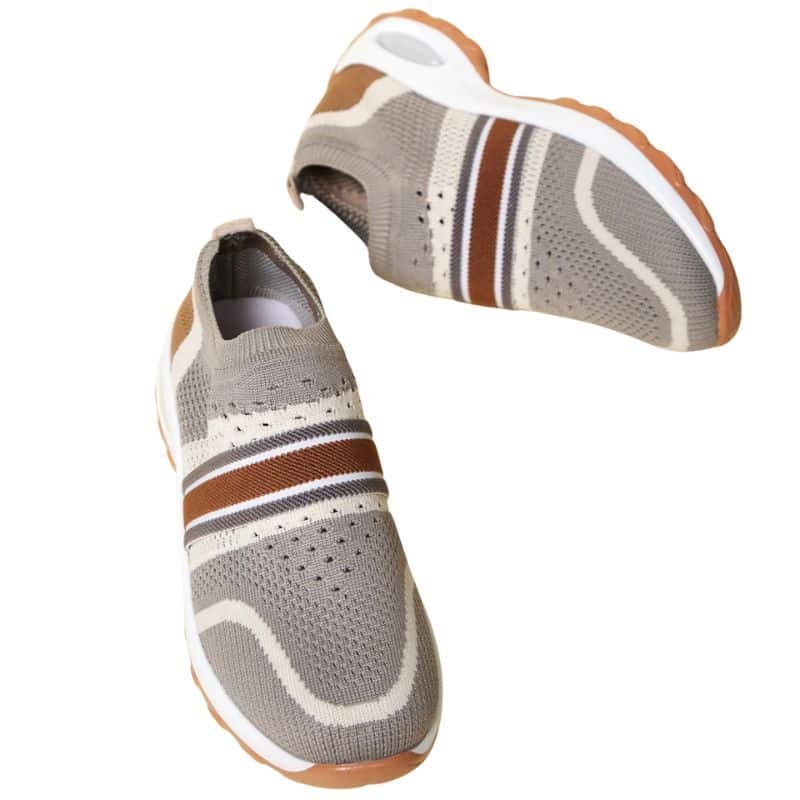Baskets pour femme orthopédiques et designs sur fond blanc