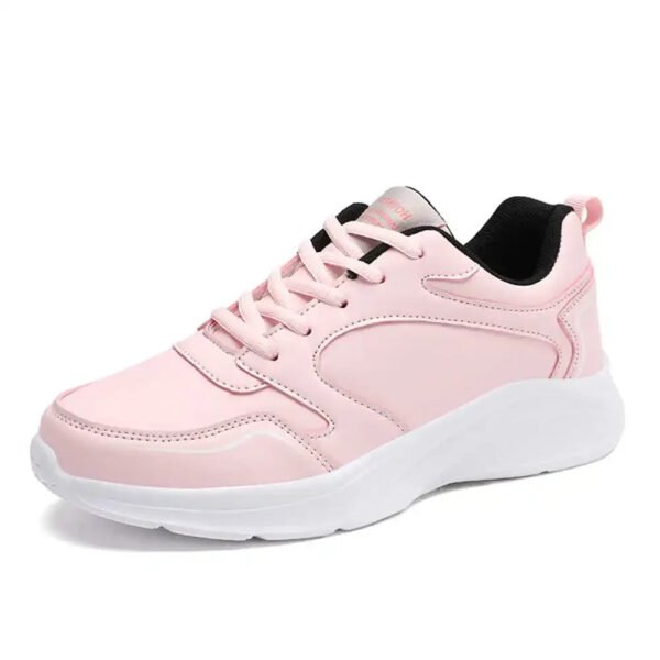 Baskets orthopédiques pour femme roses et classes sur fond blanc