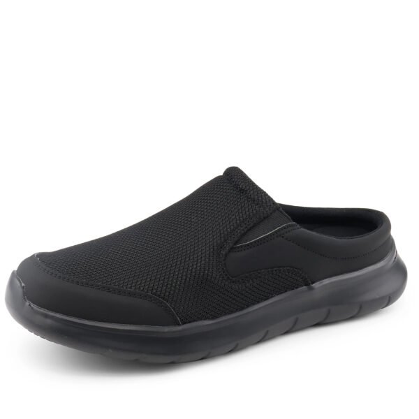 Chausson orthopédique homme noir et respirant sur fond blanc