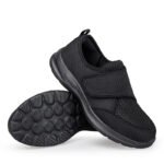 Chaussure orthopédique femme scratch en maille sur fond blanc