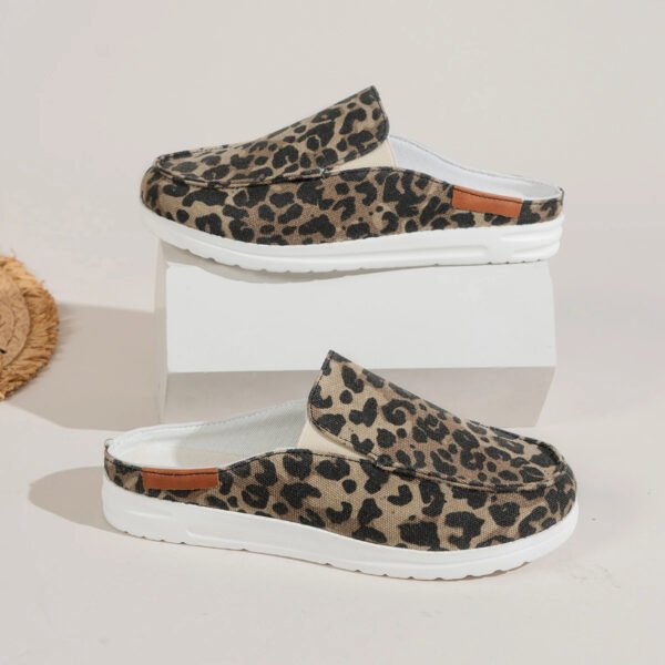Chaussure orthopedique pour femme à motifs léopard – Image 3