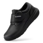 Chaussure orthopédique homme moderne et noire à scratch sur fond blanc