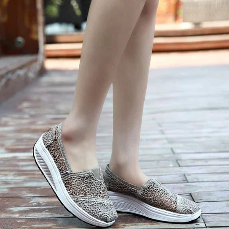 chaussure_orthopedique_personne_agee_aeree_motif_floral_03