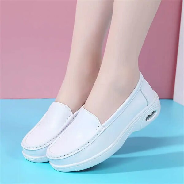Chaussure pour pied plat femme orthopédique style sabot – Image 3