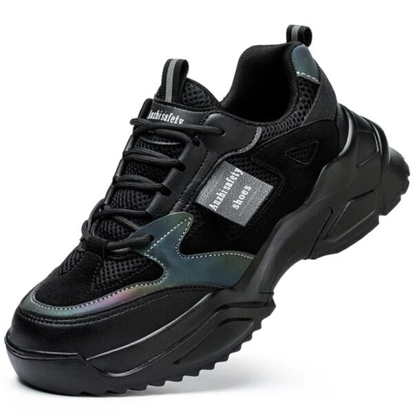 Chaussure de sécurité noire pour pied plat sur fond blanc