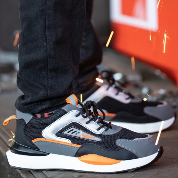Chaussure de sécurité orthopédique tendance et design sur les pieds d'une personne