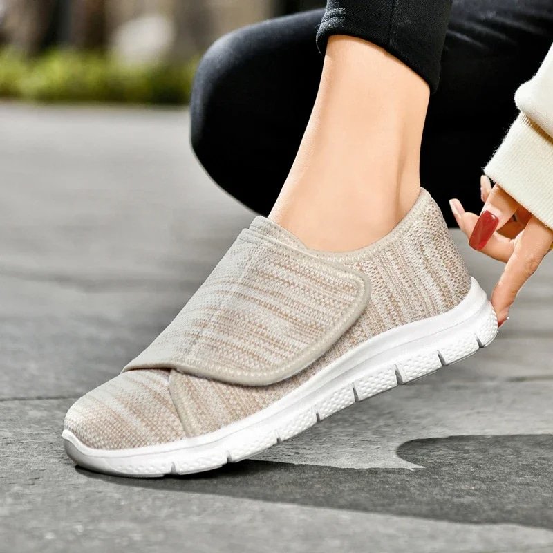 chaussures_orthopediques_personnes_agees_souples_antiderapantes_02