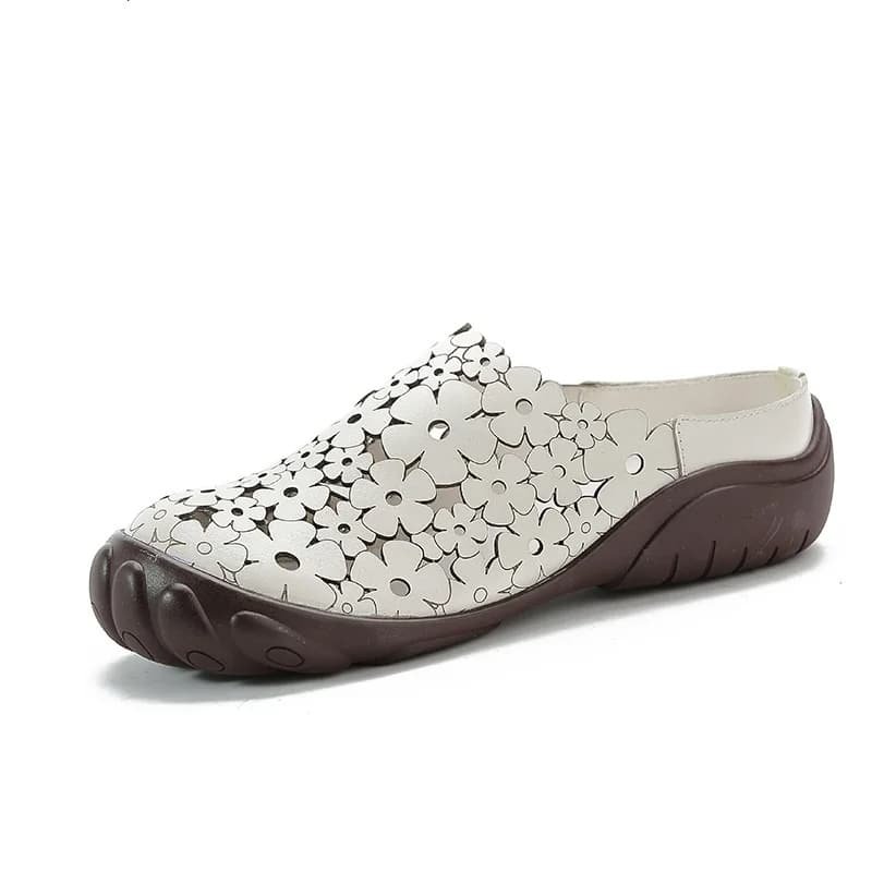 Chaussures orthopédiques pied plat à motif floral sur fond blanc