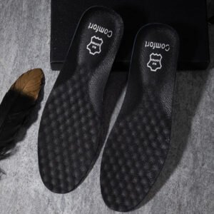 Lot de 2 semelles en carbone et cuir sur fond gris