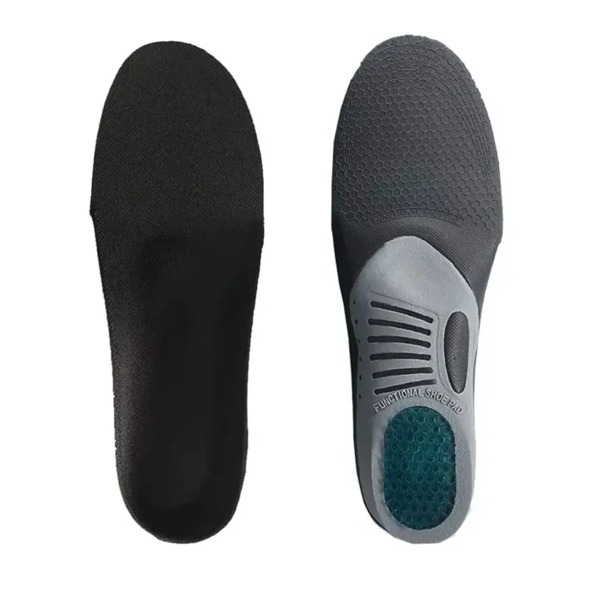 Semelles pour homme orthopédiques confortables avec coussinet sur fond blanc