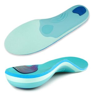 Semelles orthopédiques pour pieds plats à mémoire de forme sur fond blanc
