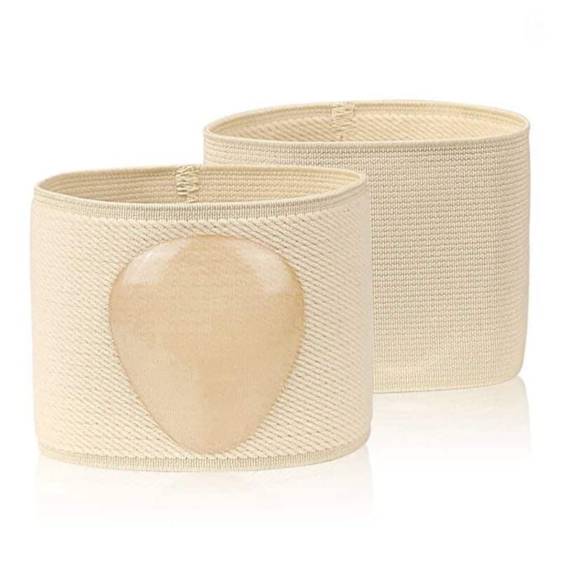 Semelles orthopédiques pour pieds plats style bande élastique sur fond blanc