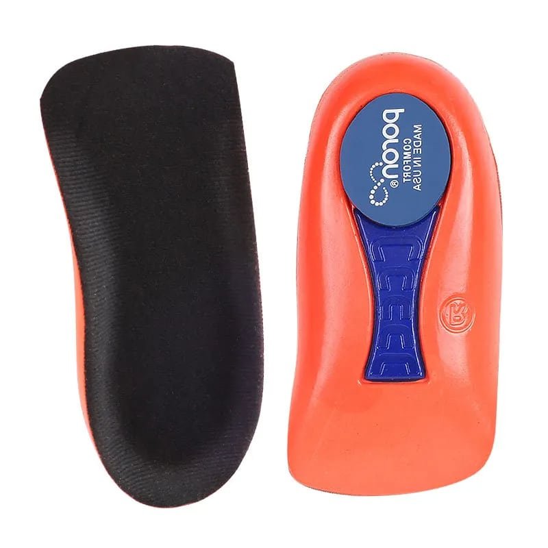 Semelles pieds plats orthopédiques avec soutien et amorti sur fond blanc